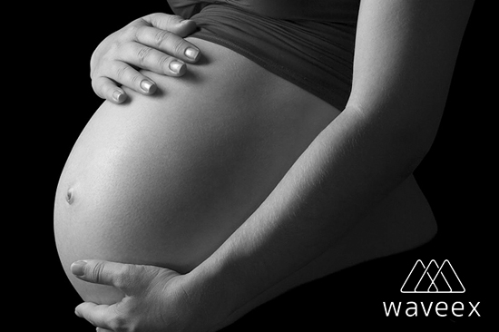 Sóng bức xạ điện từ phát ra từ cục wifi gây ảnh hưởng đến thai nhi